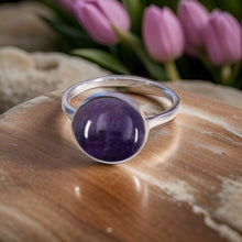 Load image into Gallery viewer, Amethyst Gemstone Round Ring
